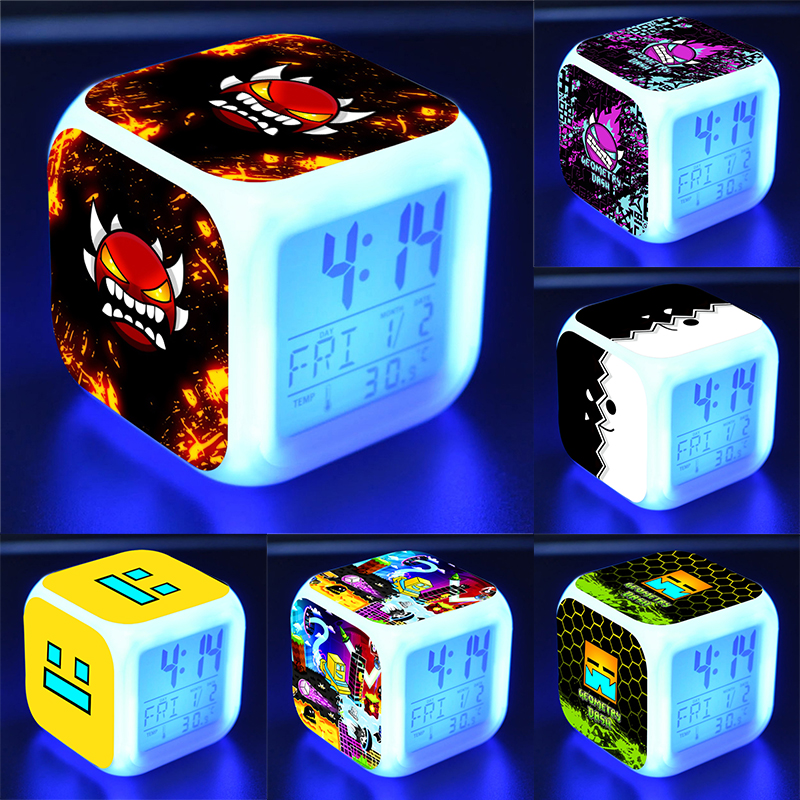 Angry Geometry Dash Alarm Cloc - Led Desk Clock 리뷰 및 가격