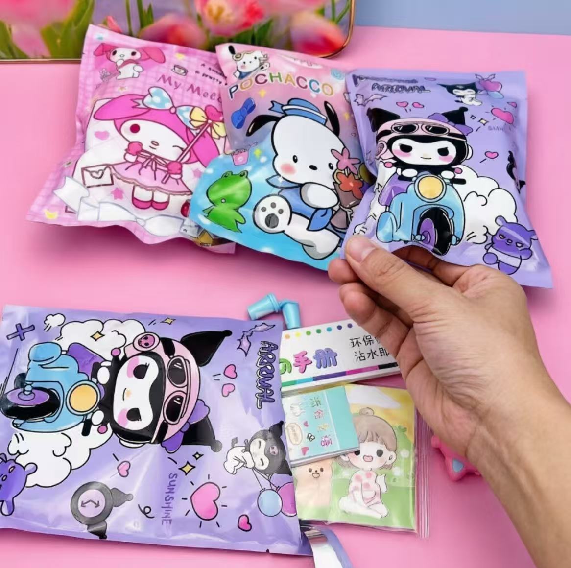 Kawaii Cartoon Mystery Blind B - Home Office Box 리뷰 및 가격